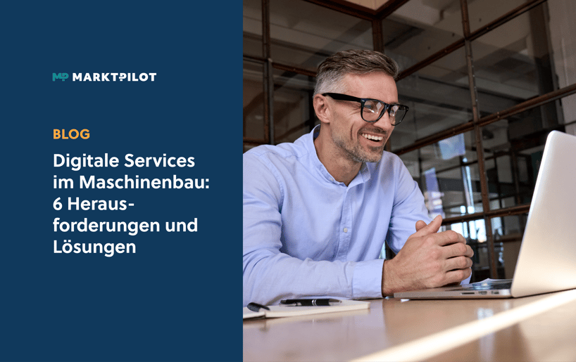 Titelfoto des Blogbeitrags Digitale Services im Maschinenbau: 6 Herausforderungen und Lösungen im After Sales mit einem Mann der lachend vor eine Laptop sitzt