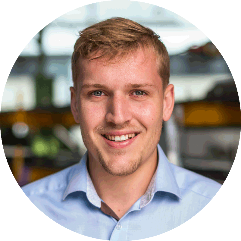 Porträtfoto von Tobias Rieker